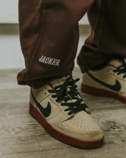 Jacker Team Logo-Sweatpant-Brown